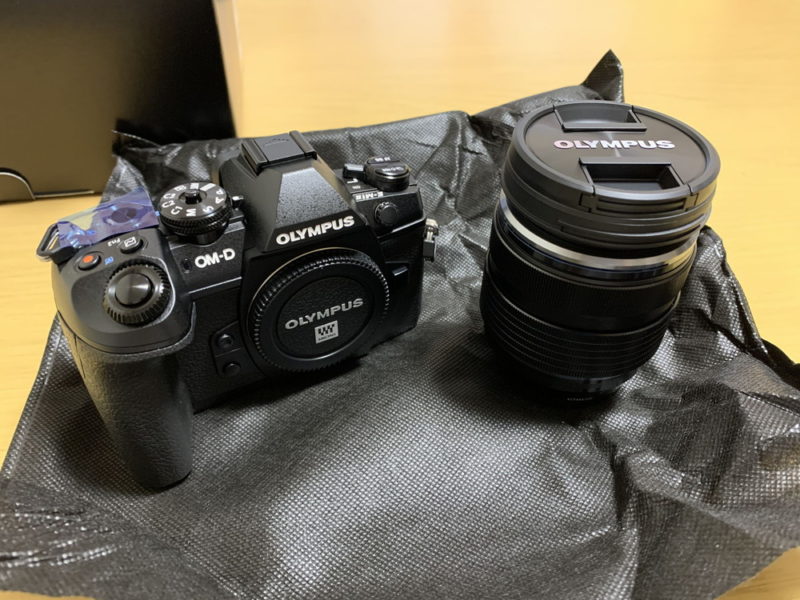 OM-D E-M1 Mk2本体とレンズ